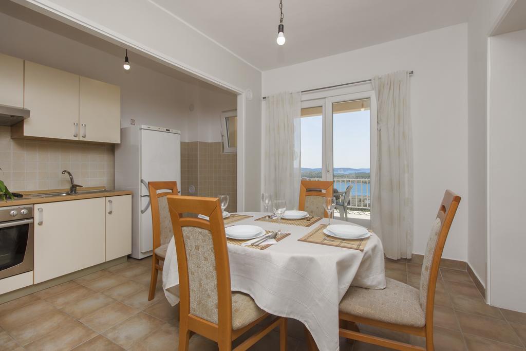 Bulat Sea View Apartments Шибеник Экстерьер фото