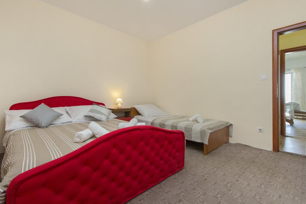 Bulat Sea View Apartments Шибеник Экстерьер фото