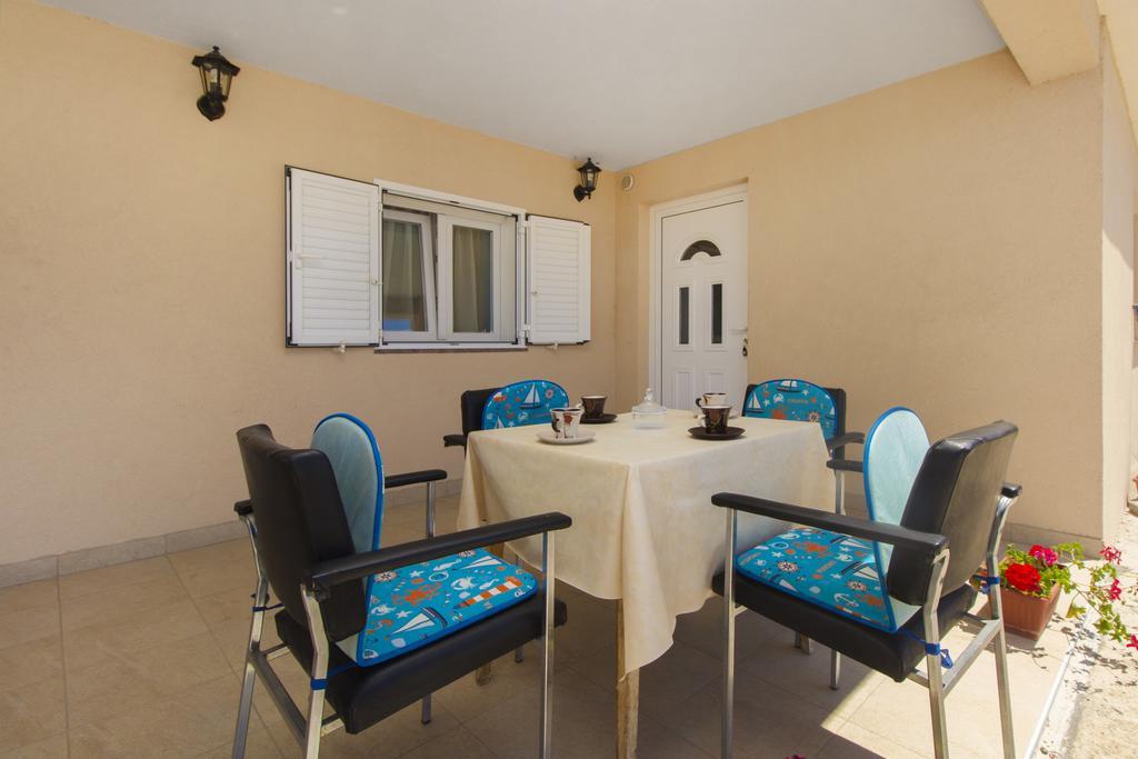 Bulat Sea View Apartments Шибеник Экстерьер фото