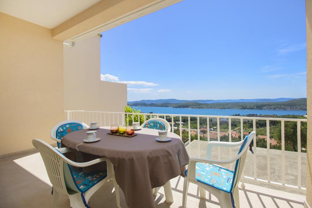 Bulat Sea View Apartments Шибеник Экстерьер фото