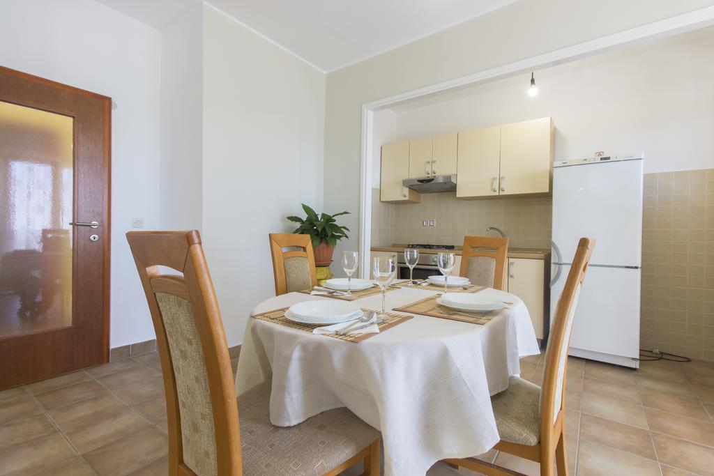 Bulat Sea View Apartments Шибеник Экстерьер фото