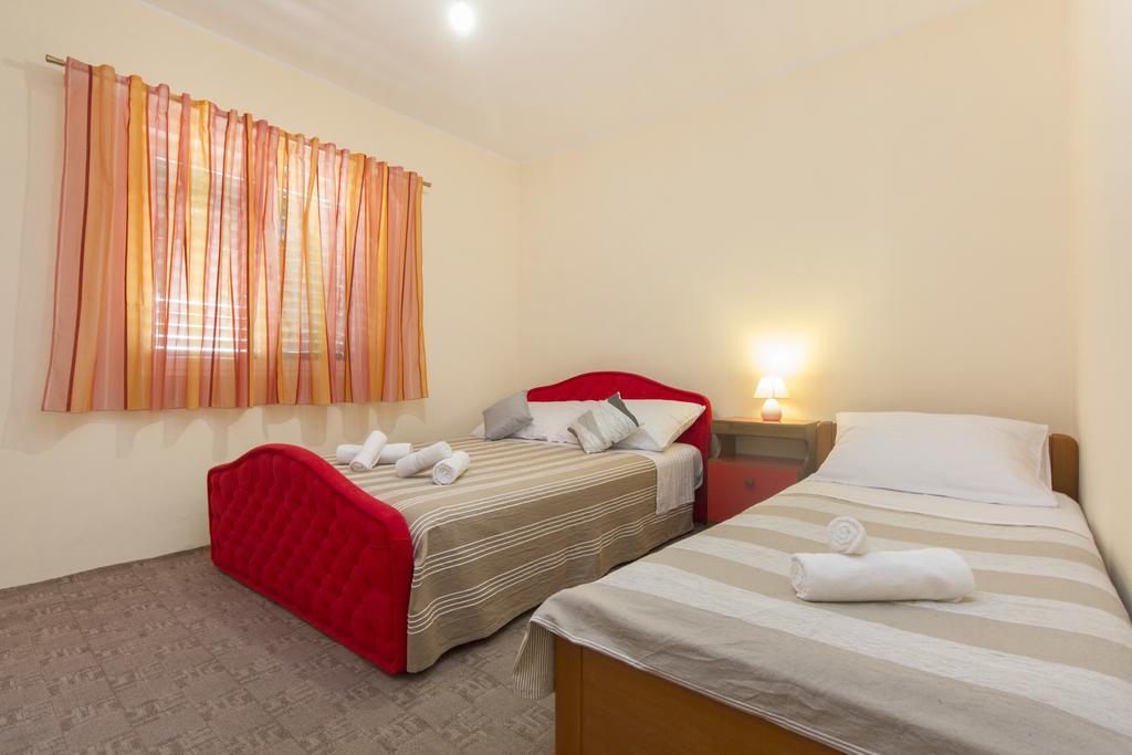 Bulat Sea View Apartments Шибеник Экстерьер фото